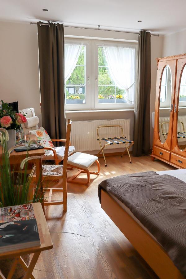 Hotel Gut Moschenhof Düsseldorf Eksteriør bilde