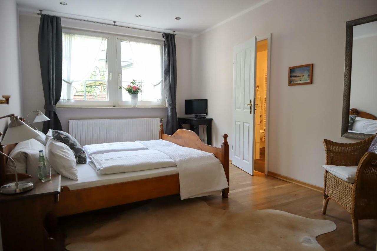 Hotel Gut Moschenhof Düsseldorf Eksteriør bilde